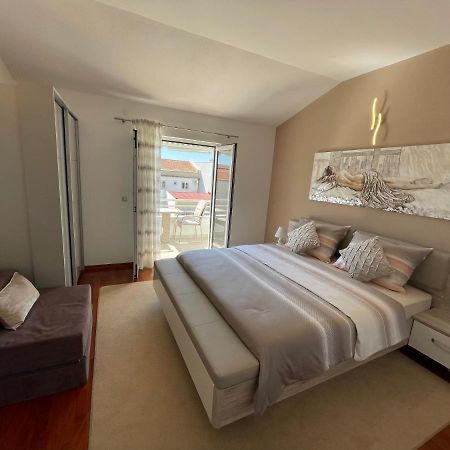 Apartments Ozrenka Tučepi Esterno foto