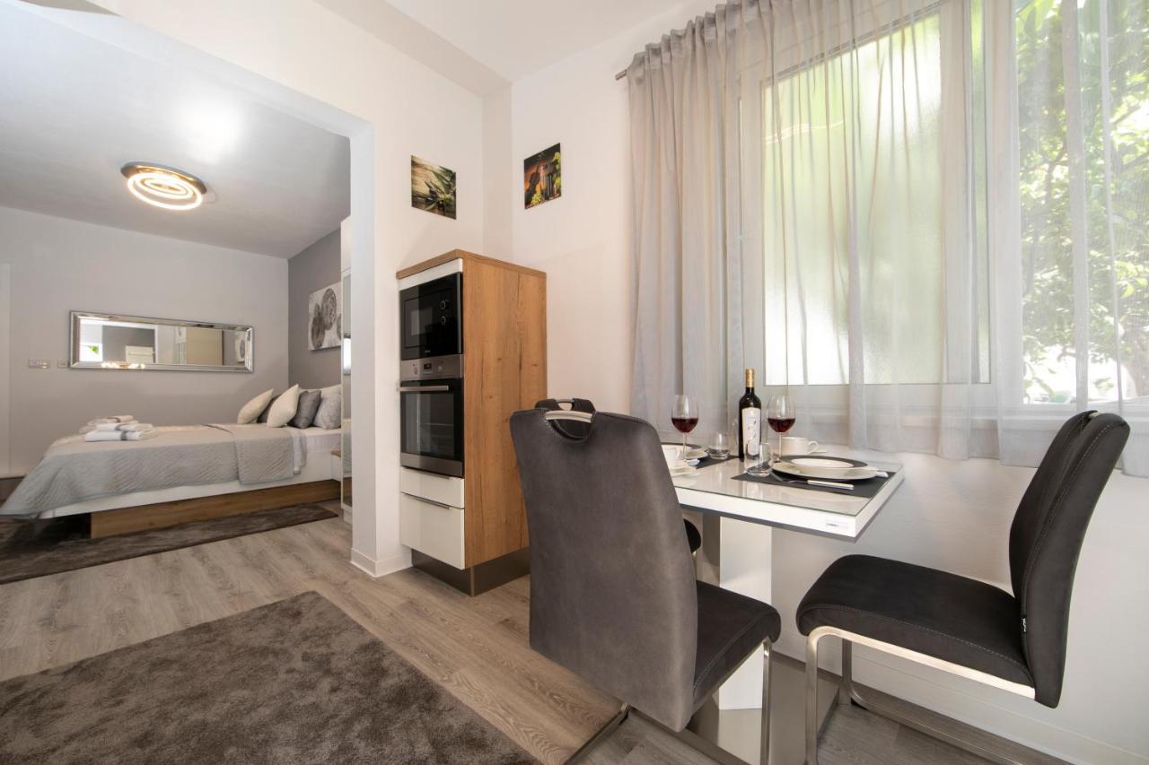 Apartments Ozrenka Tučepi Esterno foto
