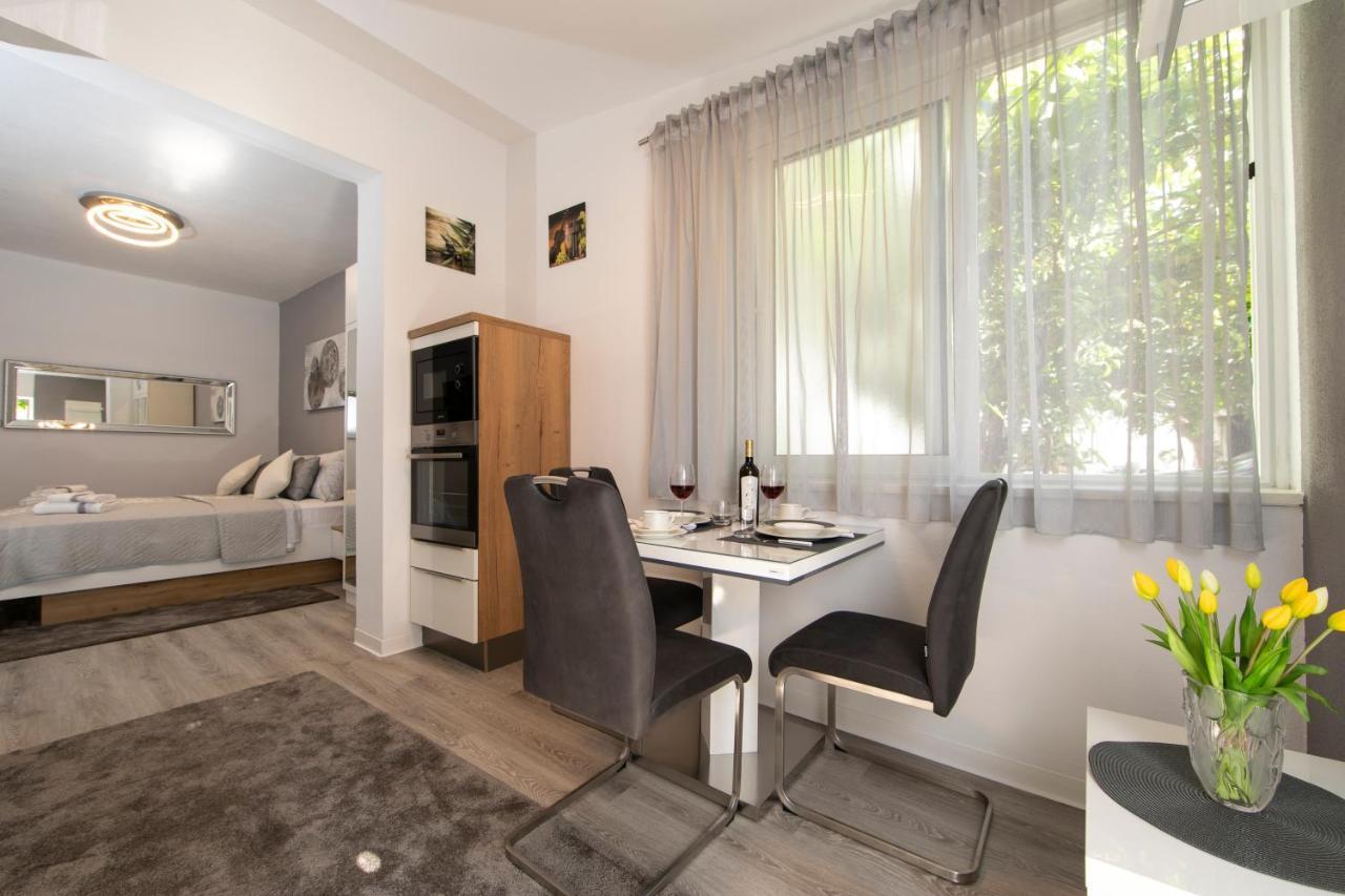 Apartments Ozrenka Tučepi Esterno foto